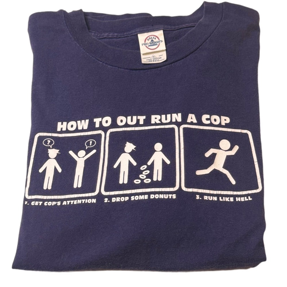 Mens Y2K Vintage XL Delta How To‎ Outrun A Cop Graphic T Shirt Funny Humor